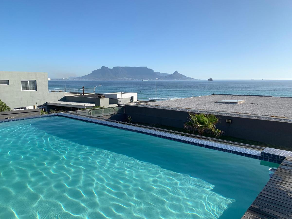 Heaven On Earth - Blouberg Beachfront Self-Catering Apartment Bloubergstrand Bagian luar foto