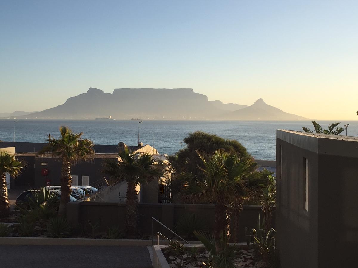 Heaven On Earth - Blouberg Beachfront Self-Catering Apartment Bloubergstrand Bagian luar foto