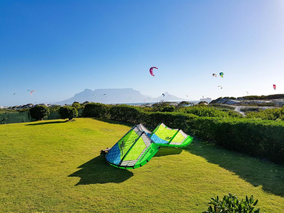 Heaven On Earth - Blouberg Beachfront Self-Catering Apartment Bloubergstrand Bagian luar foto
